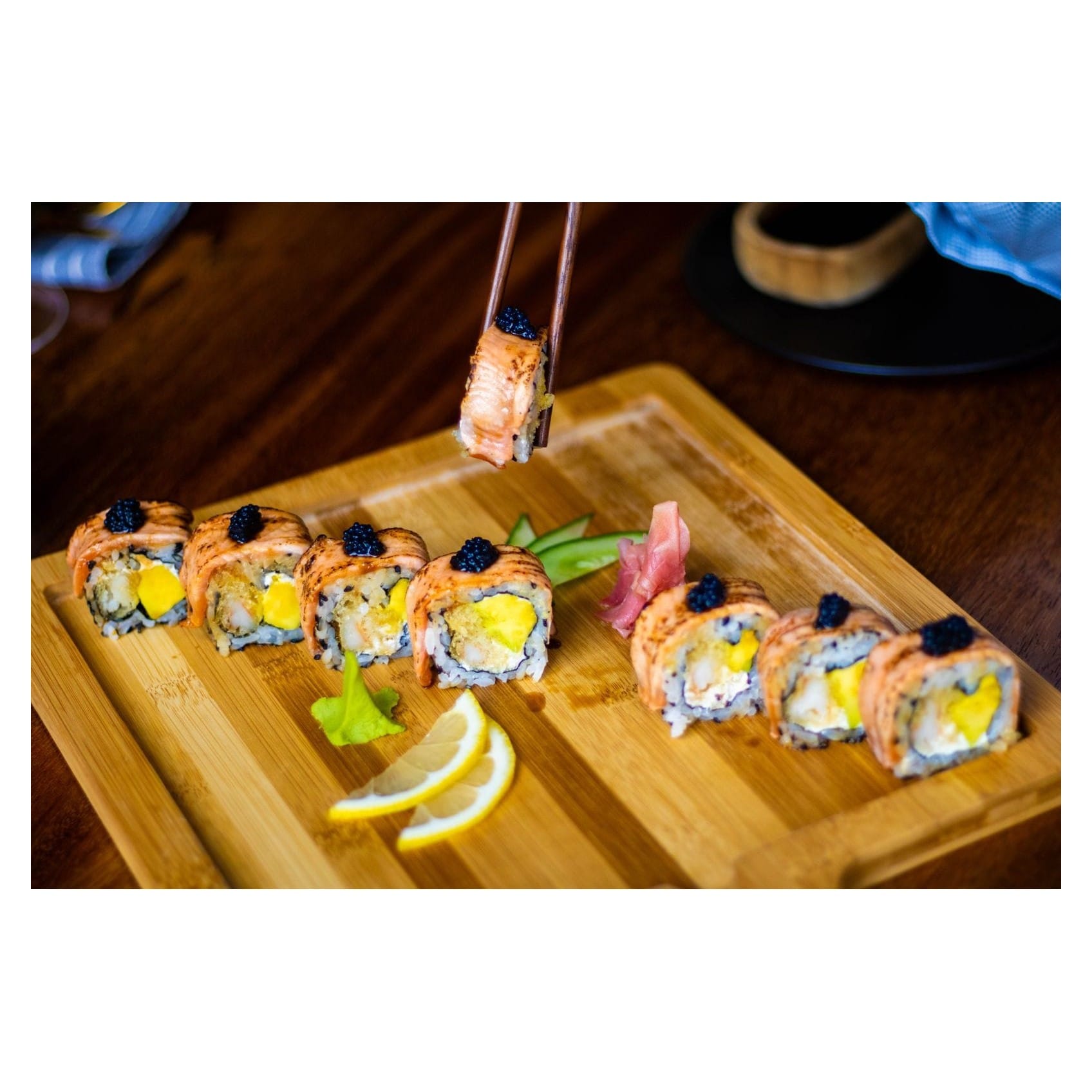 Hanabi Kiss Roll